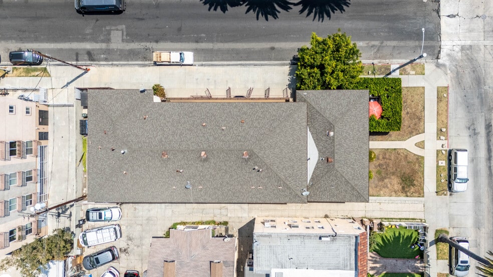 502 N Serrano Ave, Los Angeles, CA for sale - Building Photo - Image 2 of 7