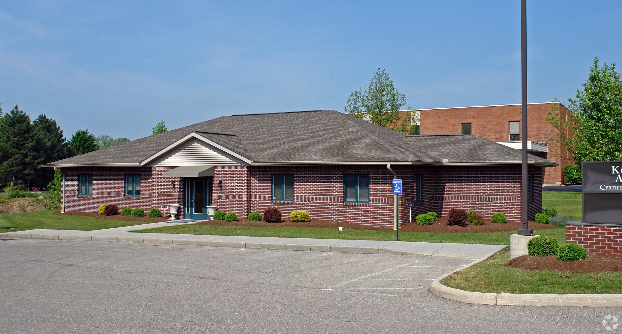 640 E Dayton Yellow Springs Rd, Fairborn, OH for lease Primary Photo- Image 1 of 9