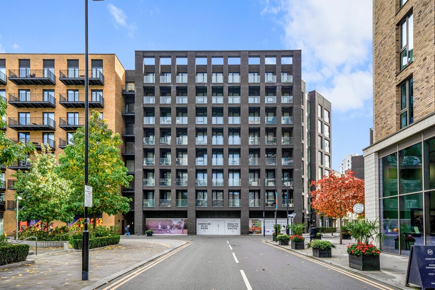 Royal Crest Avenue, London for sale - Building Photo - Image 1 of 4