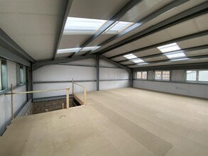 Marsh Rd, Rhyl for lease Interior Photo- Image 2 of 3