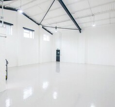 Malmesbury Rd, Cheltenham for lease Interior Photo- Image 1 of 3