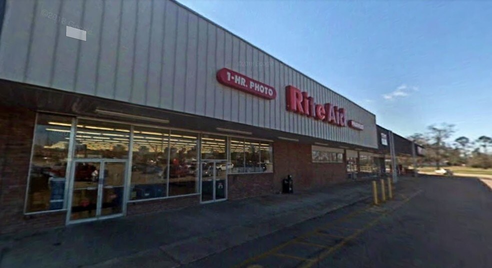 500514 E Church St, Atmore, AL 36502