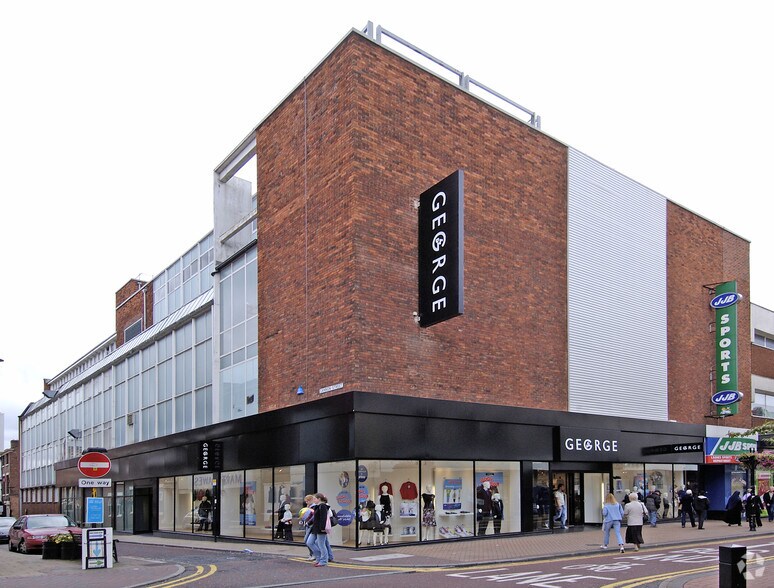 17 Fishergate, Preston for sale - Primary Photo - Image 1 of 1