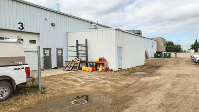 74 Liberty Rd, Sherwood Park, AB for lease Building Photo- Image 2 of 6