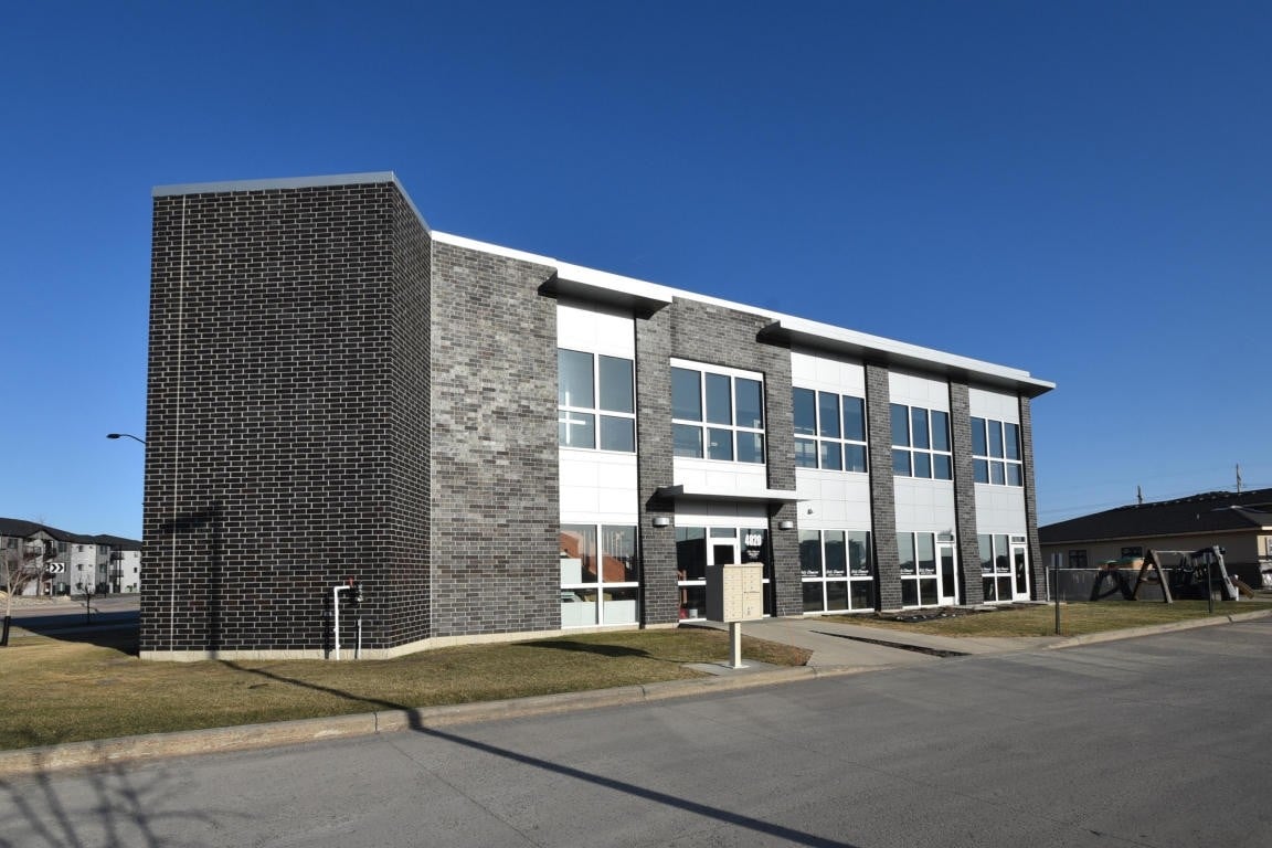 4820 S 30th Ave, Fargo, ND for lease Primary Photo- Image 1 of 6