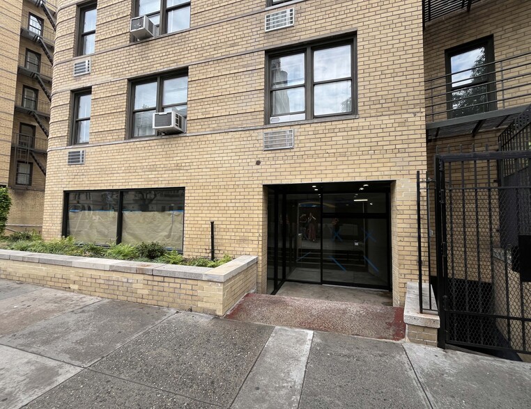 85 4th Ave, New York, NY for lease - Building Photo - Image 2 of 7