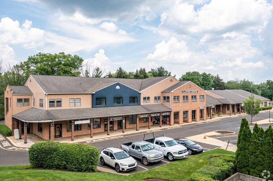 842 Durham Rd, Newtown, PA for lease - Building Photo - Image 1 of 6