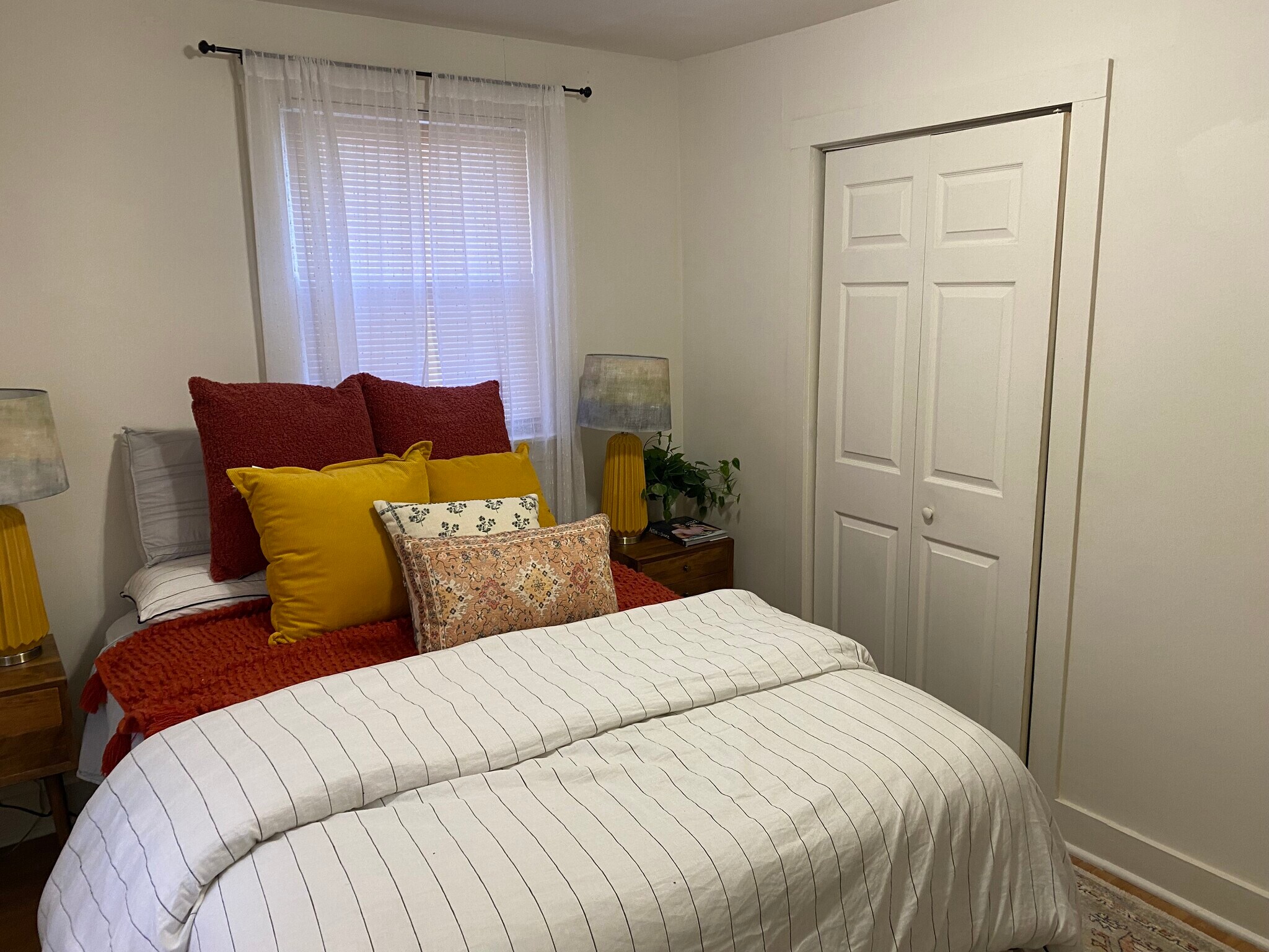 23 Hayward Ave, Colchester, CT 06415 The Joseph Isham House