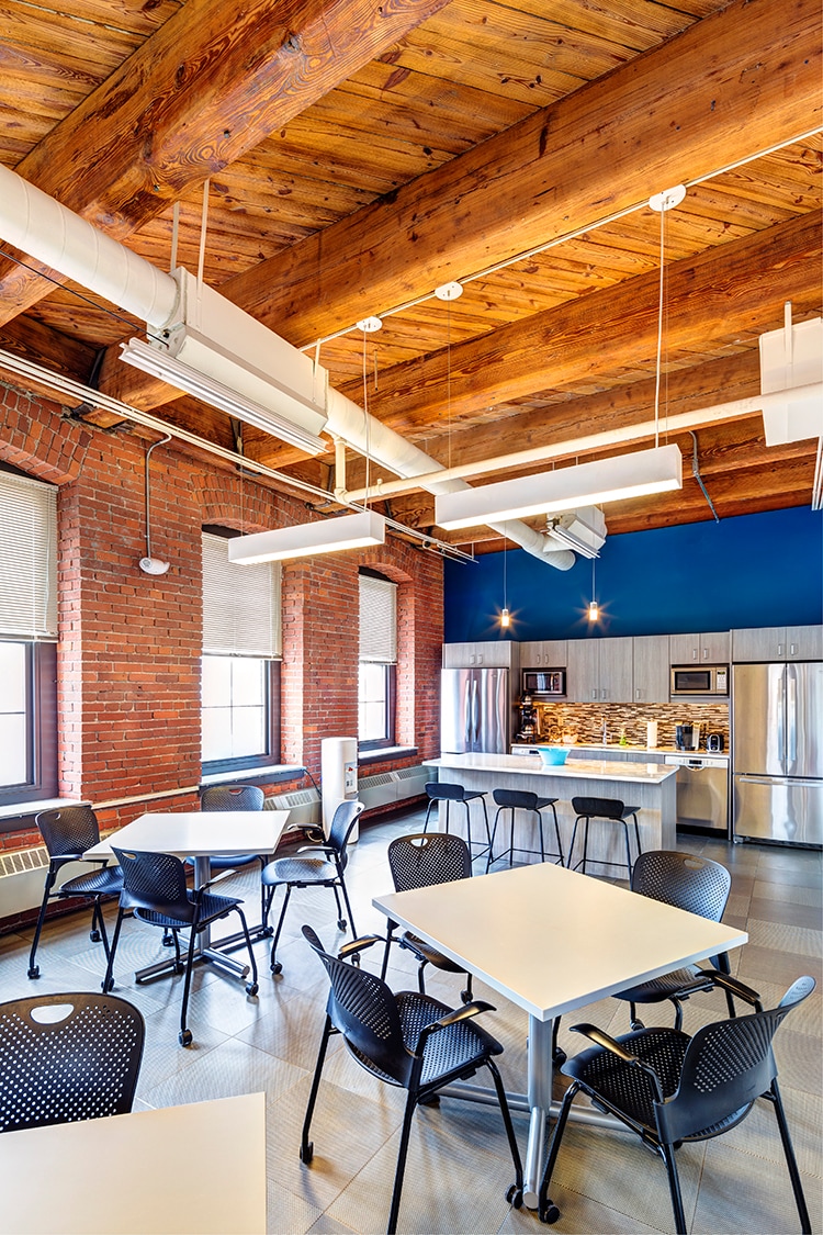 1425 Forbes Ave, Pittsburgh, PA for lease Interior Photo- Image 1 of 6