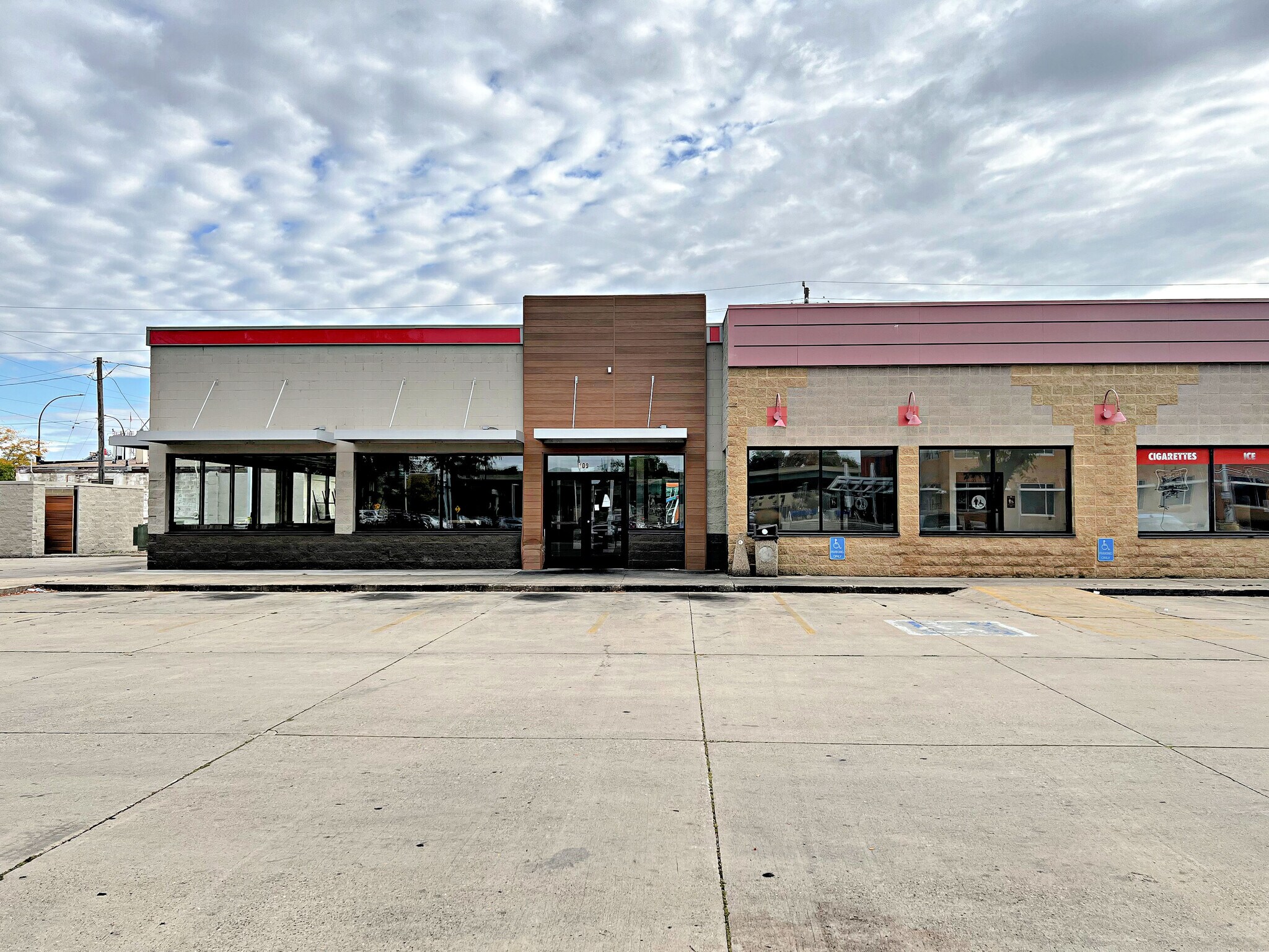 109 Jefferson St, Waterloo, IA for sale Primary Photo- Image 1 of 1