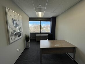 2170 S Parker Rd, Denver, CO for lease Interior Photo- Image 1 of 9