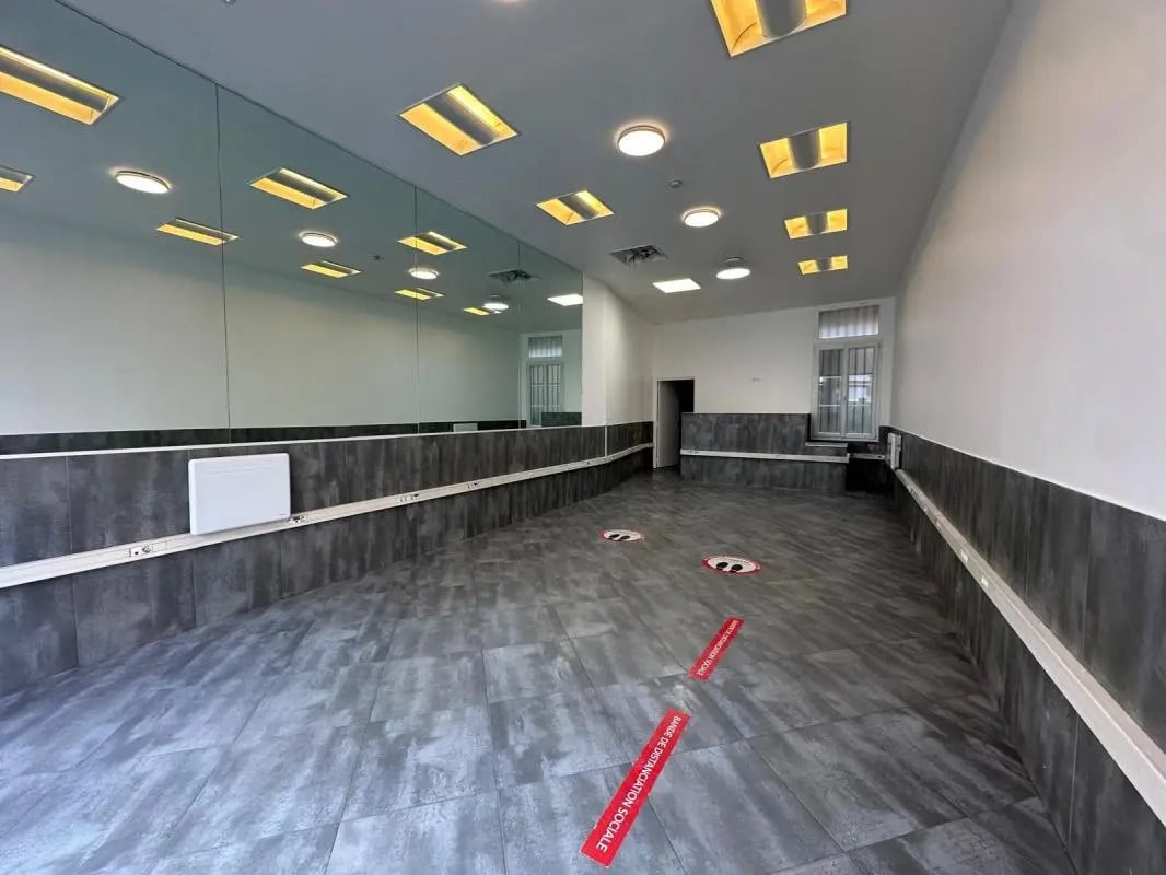 40 Rue Saint-Jacques, Paris for lease Building Photo- Image 1 of 16