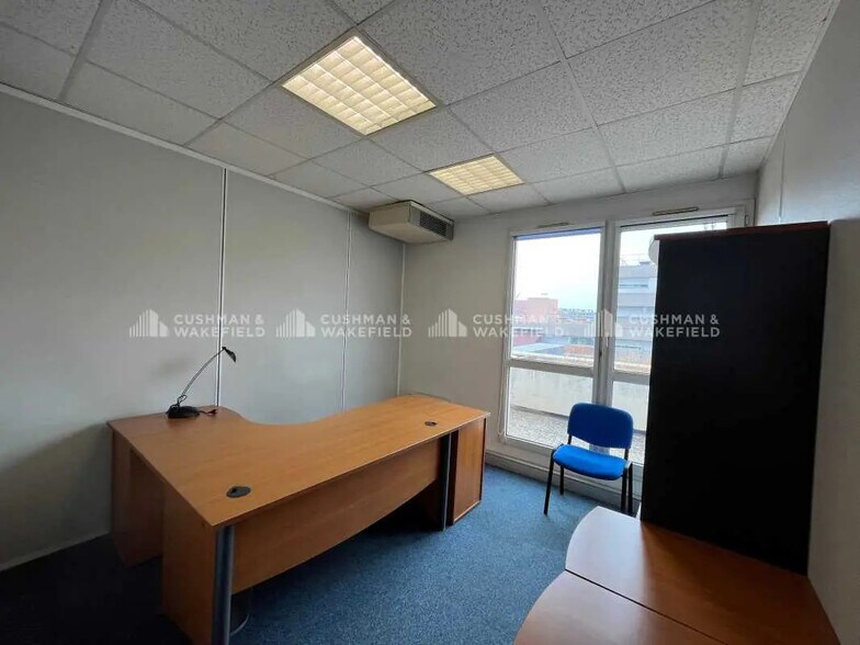 9 A Boulevard De Louvain, Marseille for lease - Building Photo - Image 3 of 15