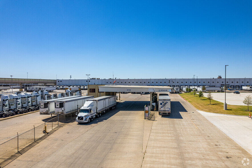 5500 South Fwy, Fort Worth, TX 76115 - Southwest Crossing Logistics ...