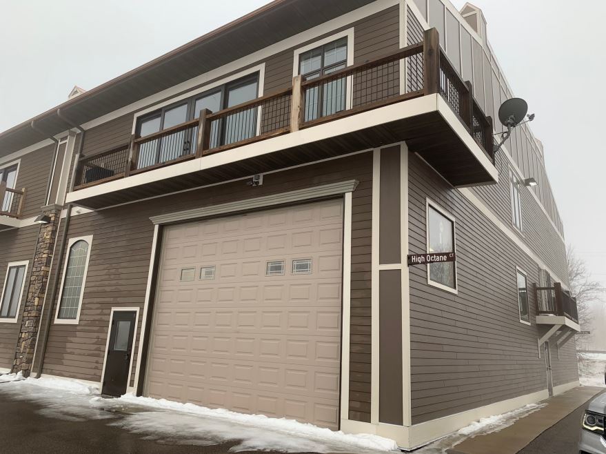 1760 Motorplex Ct, Chanhassen, MN for sale Primary Photo- Image 1 of 1