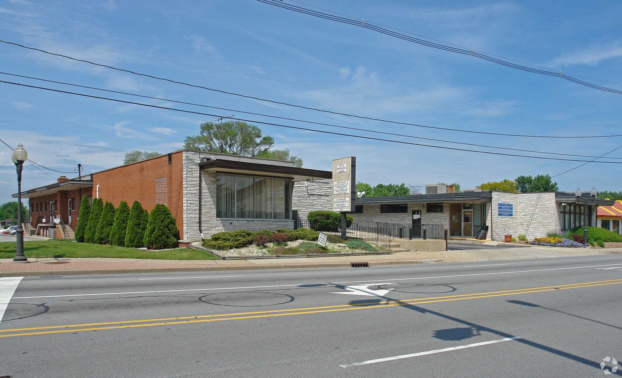 509 Ridge Rd, Munster, IN for sale Primary Photo- Image 1 of 1