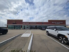 3220 Kirby Dr, Pearland, TX for lease Building Photo- Image 2 of 10