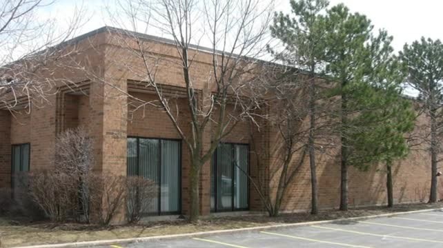 747 Church Rd, Elmhurst, IL for lease - Commercial Listing Video - Image 2 of 15