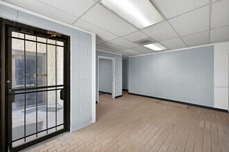 9140 Meadow Vista Blvd, Houston, TX for lease Interior Photo- Image 2 of 9