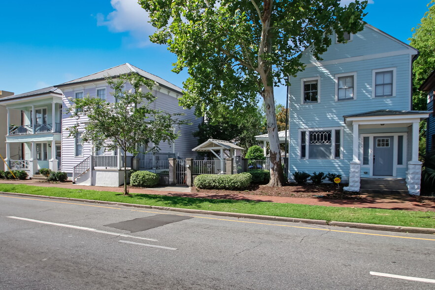 301-307 W Henry St, Savannah, GA for sale - Building Photo - Image 1 of 1