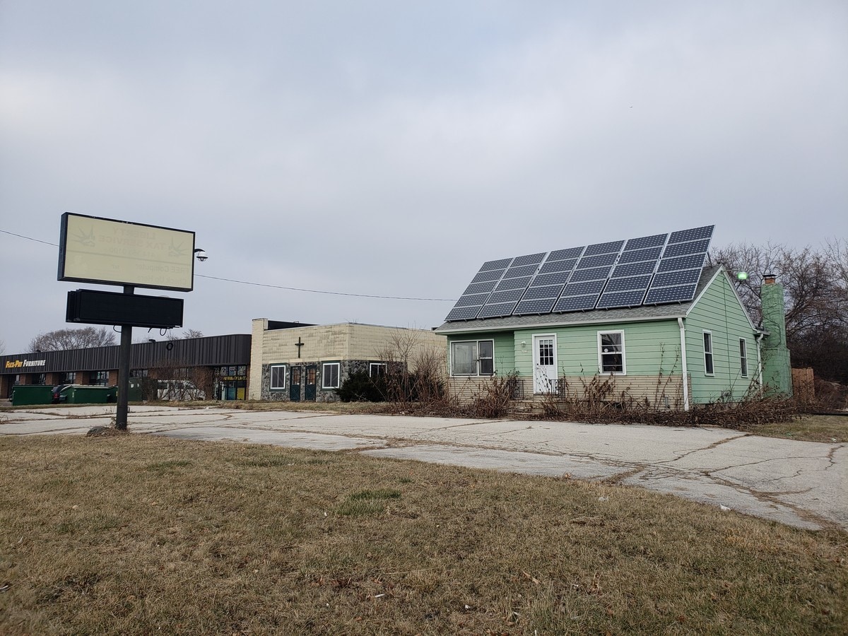 6930 W Good Hope Rd, Milwaukee, WI 53223