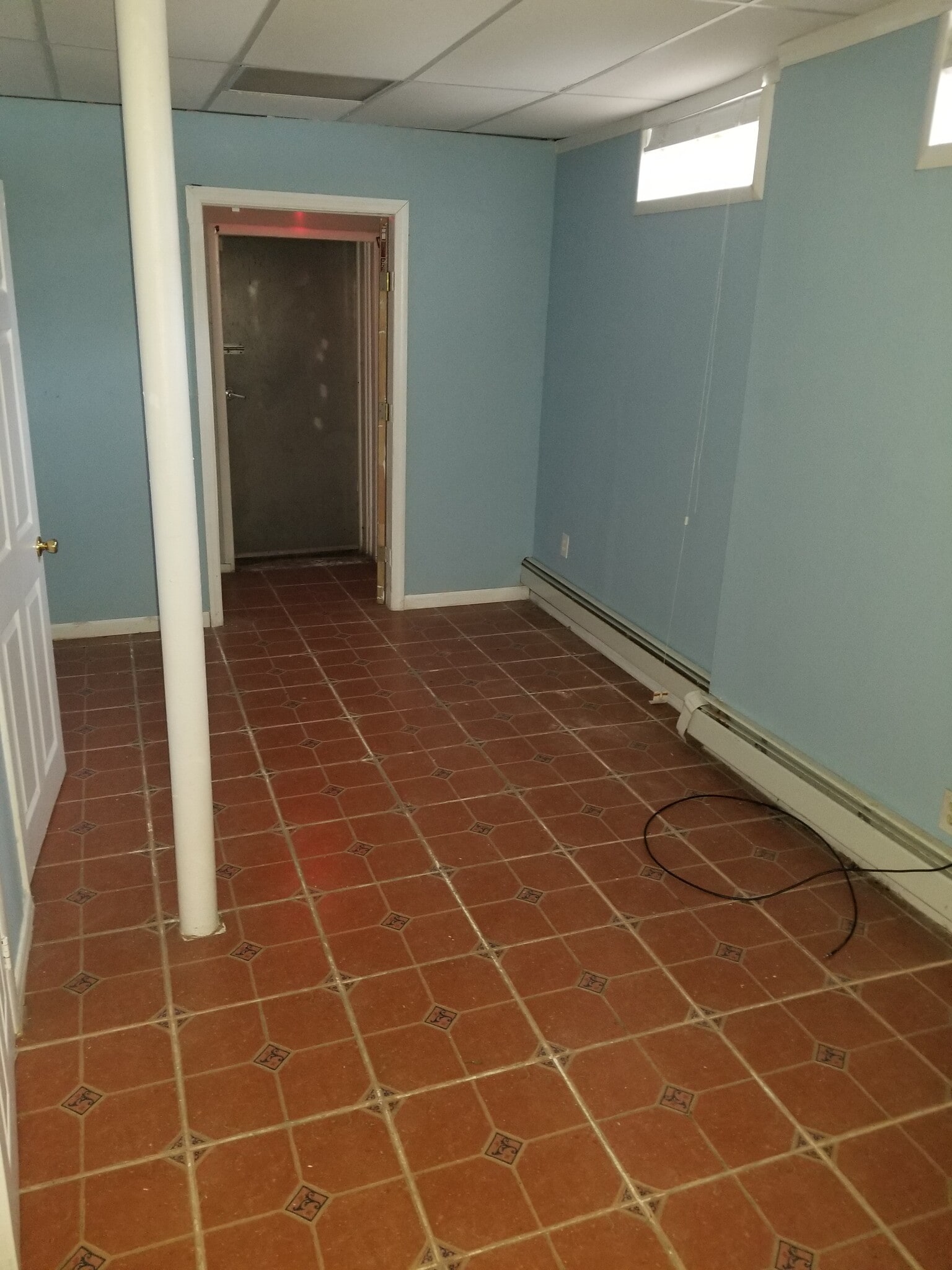 5 Montgomery St, Bloomfield, NJ for lease Interior Photo- Image 1 of 10