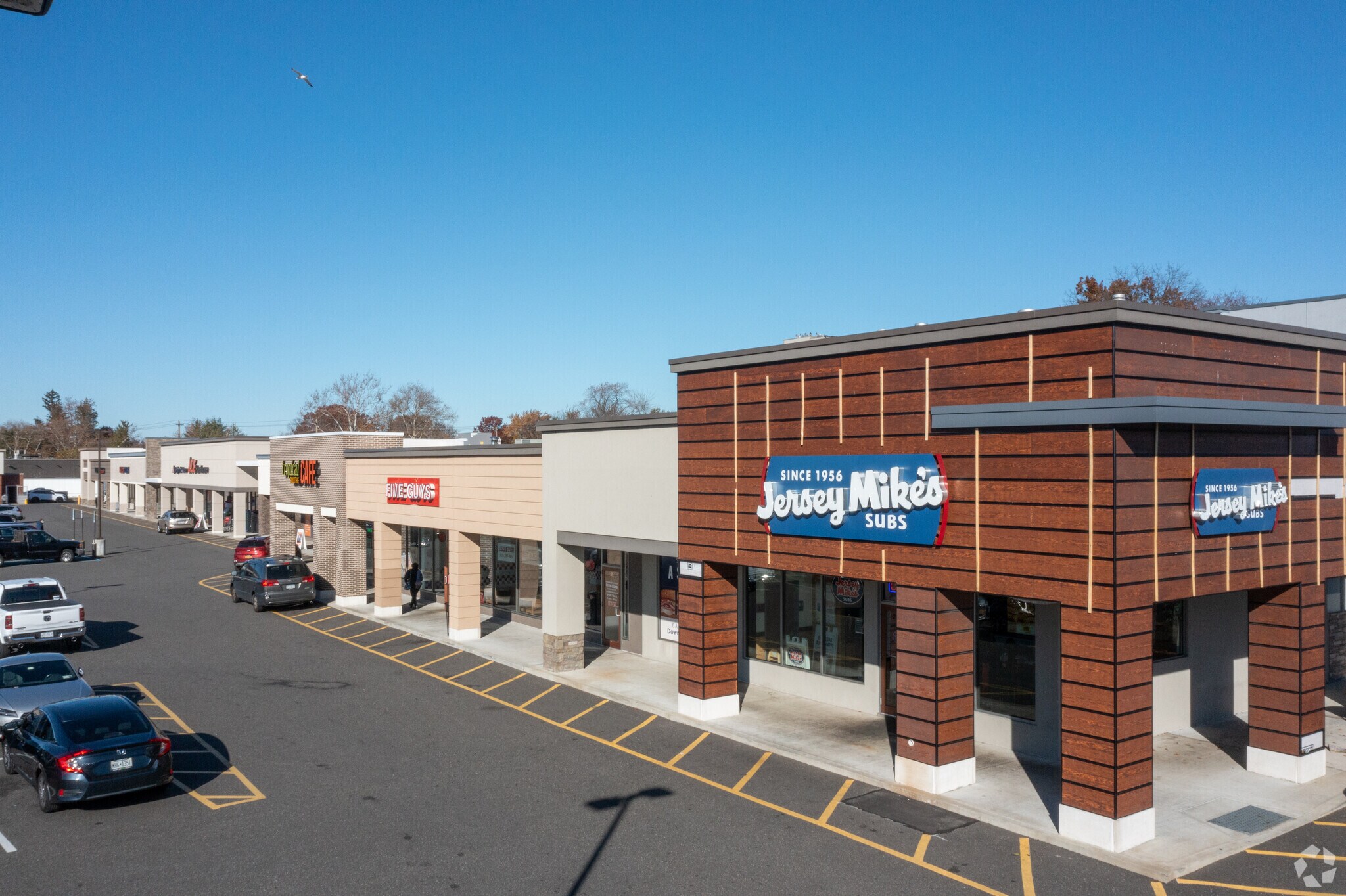 23052349 Jericho Tpke, Garden City Park, NY 11040 The Point at