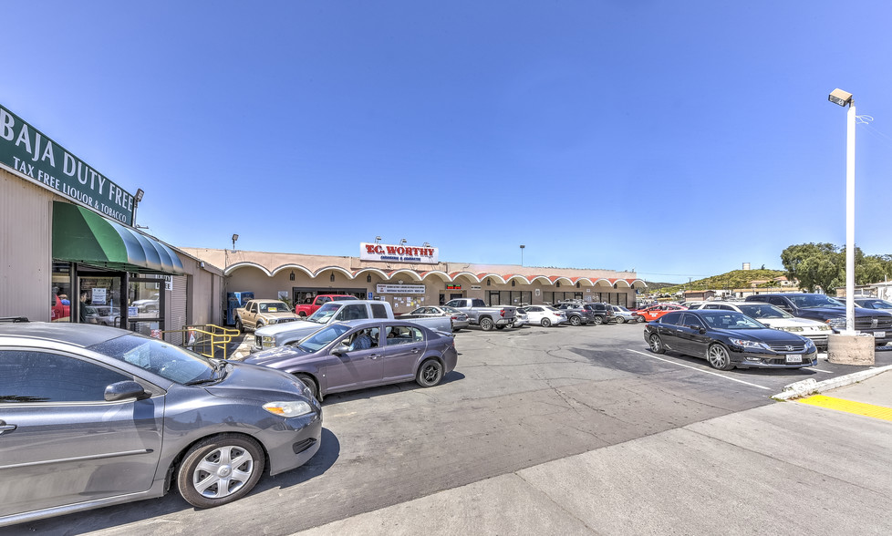 404-406 Tecate Rd, Tecate, CA for sale - Building Photo - Image 1 of 1