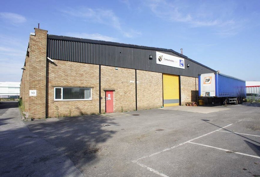 Athena Ave, Swindon for sale - Primary Photo - Image 1 of 1