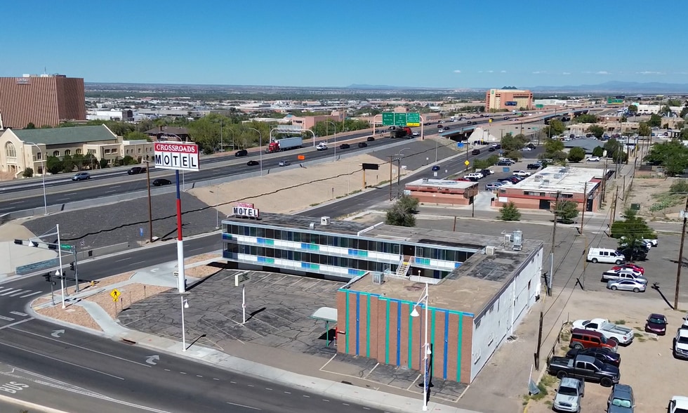 1001 Central Ave NE, Albuquerque, NM for sale - Building Photo - Image 2 of 15