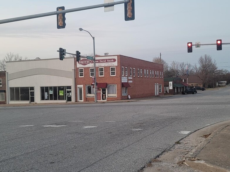 509 S Main St, Jay, OK for sale - Primary Photo - Image 1 of 1