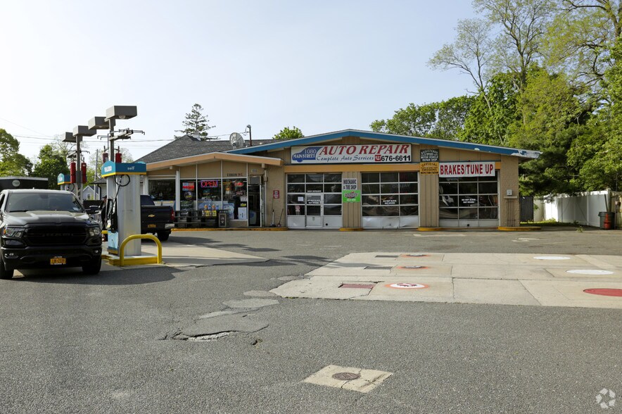 1080 Main St, Holbrook, NY for sale - Building Photo - Image 1 of 1