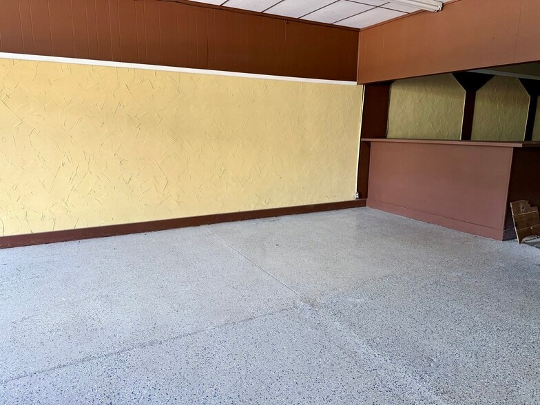 809 Main Ave, Ralls, TX for sale - Building Photo - Image 2 of 39