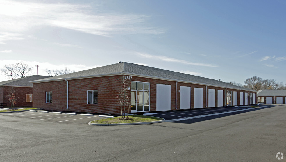 2517 S Military Hwy, Chesapeake, VA for lease - Building Photo - Image 1 of 3