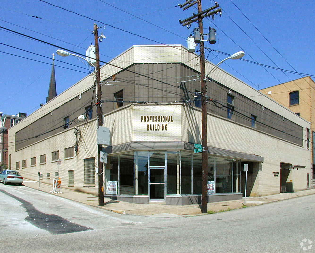 226 S Maple Ave, Greensburg, PA for sale Primary Photo- Image 1 of 13