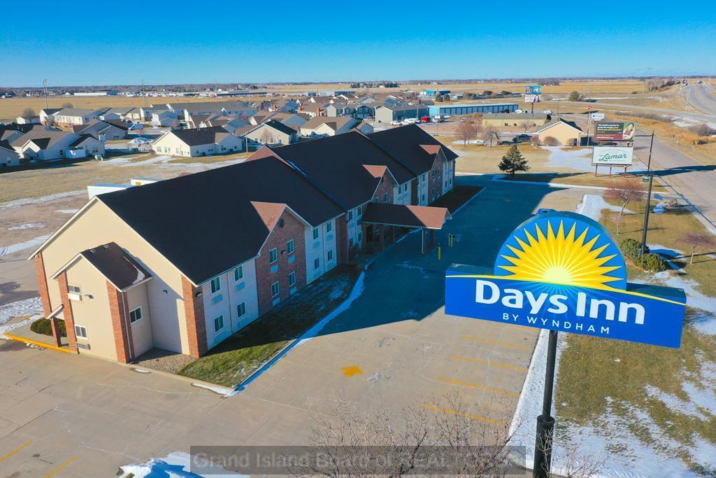 2620 N Diers Ave, Grand Island, NE for sale Primary Photo- Image 1 of 49