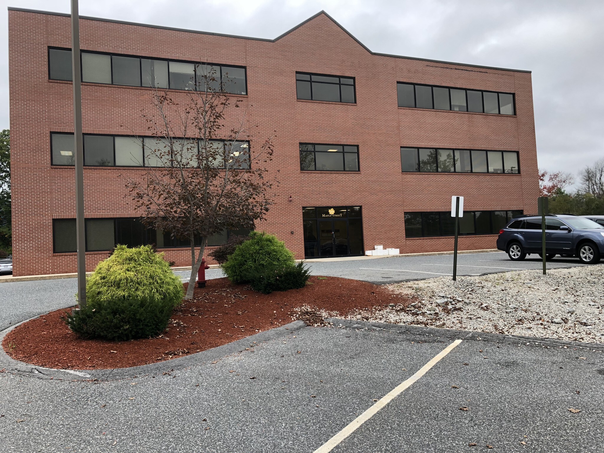 1 Maple St, Milford, MA 01757