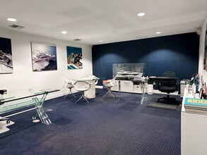 300 Alton Rd, Miami Beach, FL for lease Interior Photo- Image 2 of 6