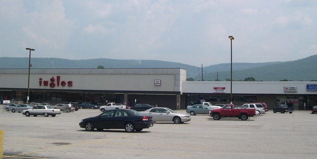 12060-12078 S Main St, Trenton, GA for lease - Primary Photo - Image 1 of 7