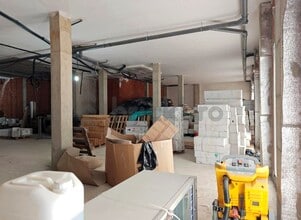 Retail in Ponferrada, León for lease Interior Photo- Image 2 of 8
