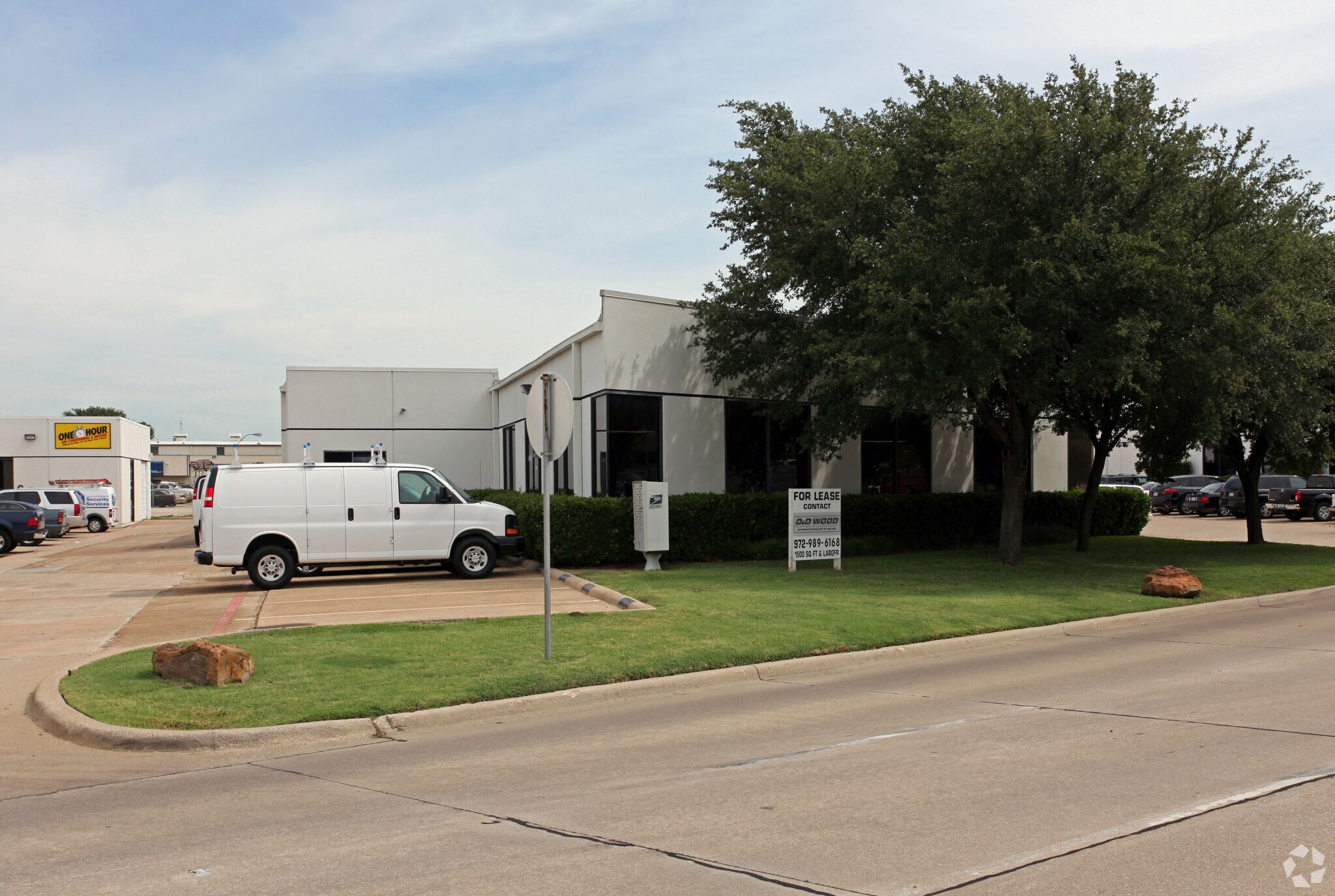 1911 Old Denton Rd, Carrollton, TX 75006 Old Denton Business Park