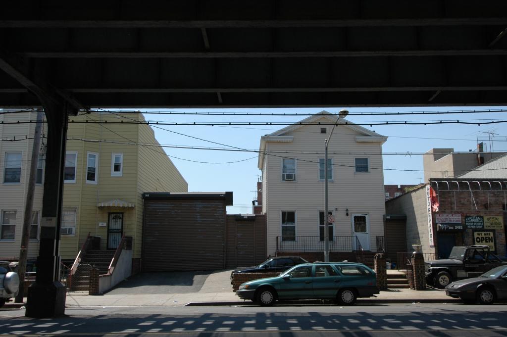 2494 McDonald Ave, Brooklyn, NY for sale Primary Photo- Image 1 of 1