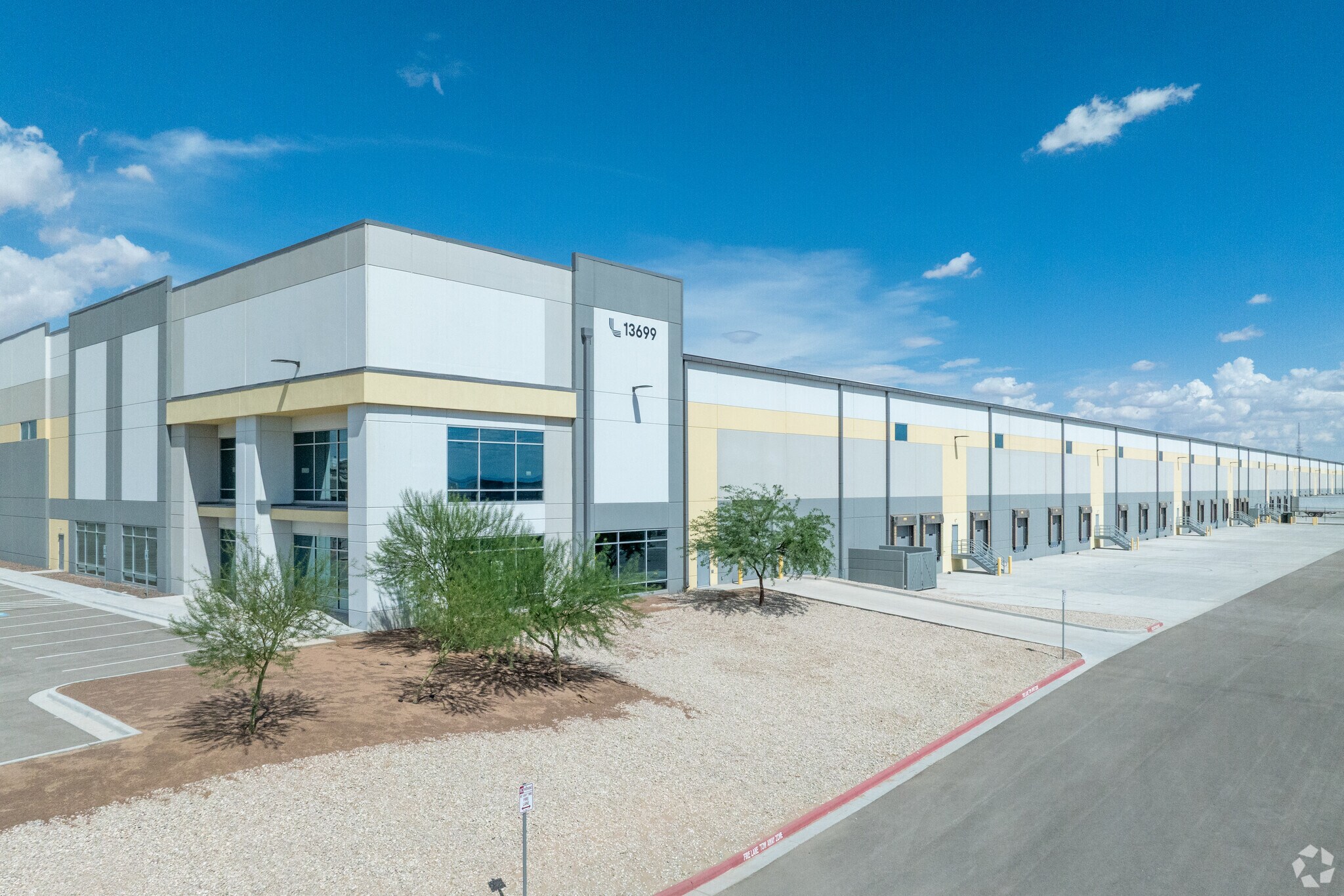 Gateway Blvd W, El Paso, TX for lease Building Photo- Image 1 of 36