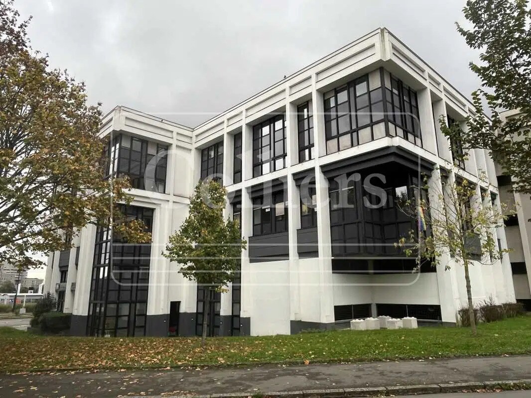 Office in Nantes for sale Building Photo- Image 1 of 6