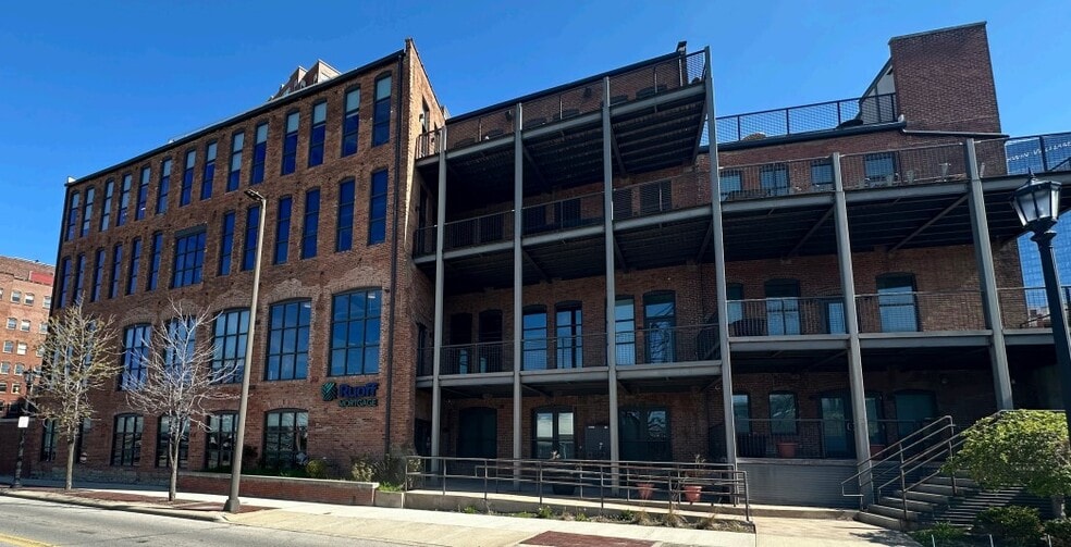 1400 W 10th St, Cleveland, OH for lease - Building Photo - Image 2 of 29