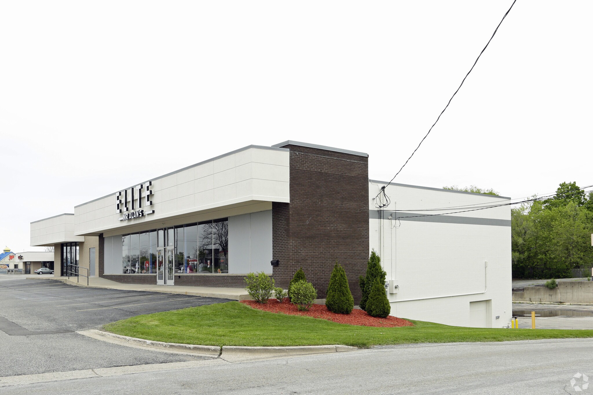 2941 28th St SE, Grand Rapids, MI for sale Primary Photo- Image 1 of 1