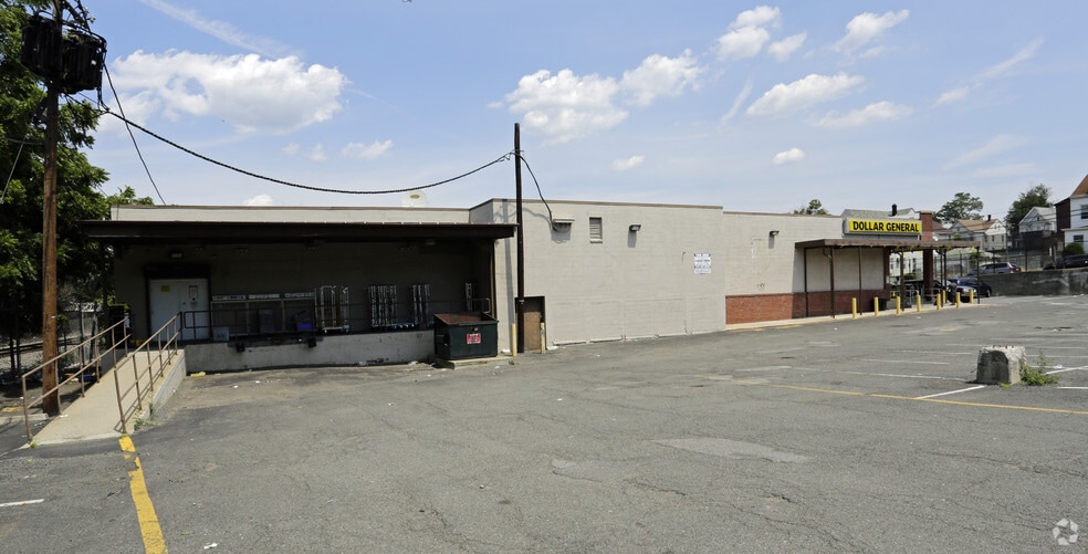 80 E 15th St, Paterson, NJ for lease - Building Photo - Image 3 of 3