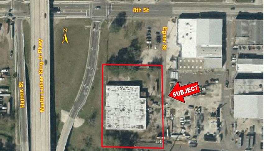 1544 E 8th St Porfolio portfolio of 3 properties for sale on LoopNet.com - Primary Photo - Image 2 of 2