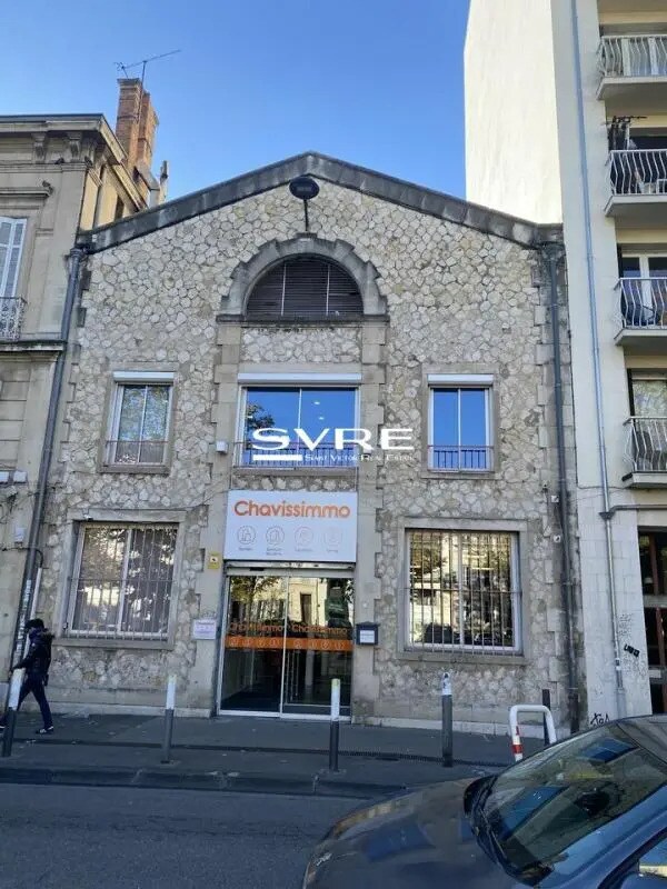 Retail in Marseille for lease Building Photo- Image 1 of 11