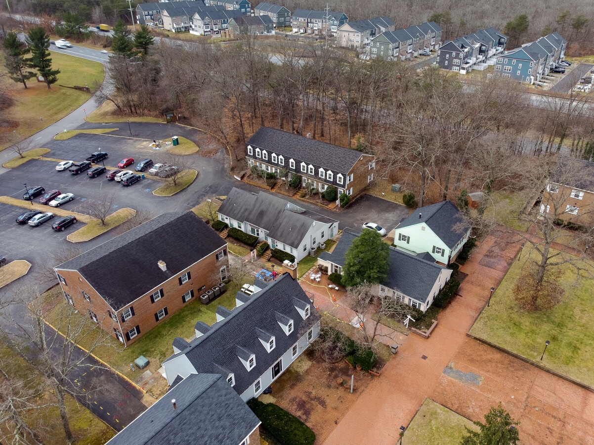 1686 Village Green, Crofton, MD 21114